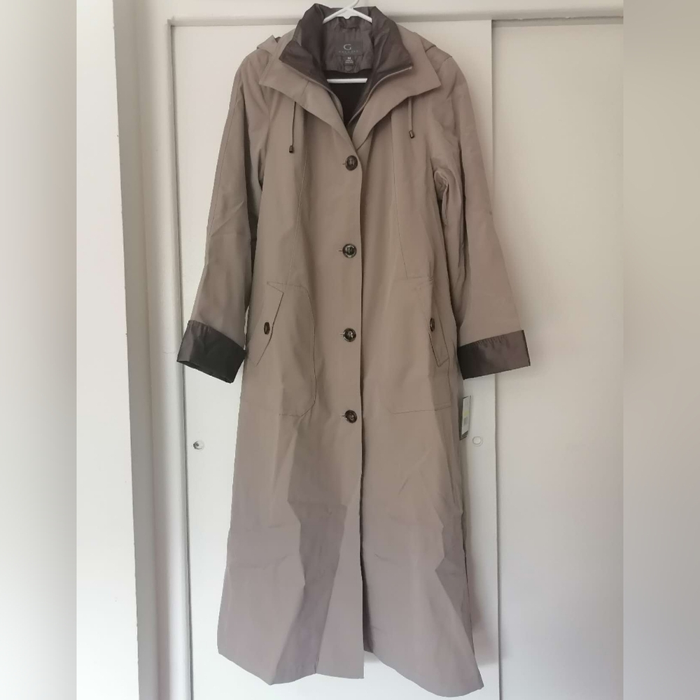 Gallery NY Coat Water Resistant Hooded Rain Jacket in Mushroom Color, Size M
